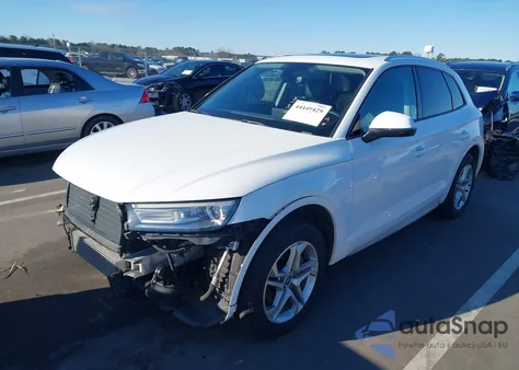2018 Audi Q5 2.0T Premium/2.0T Tech Premium z USA, uszkodzony, nr VIN WA1ANAFY7J2044232